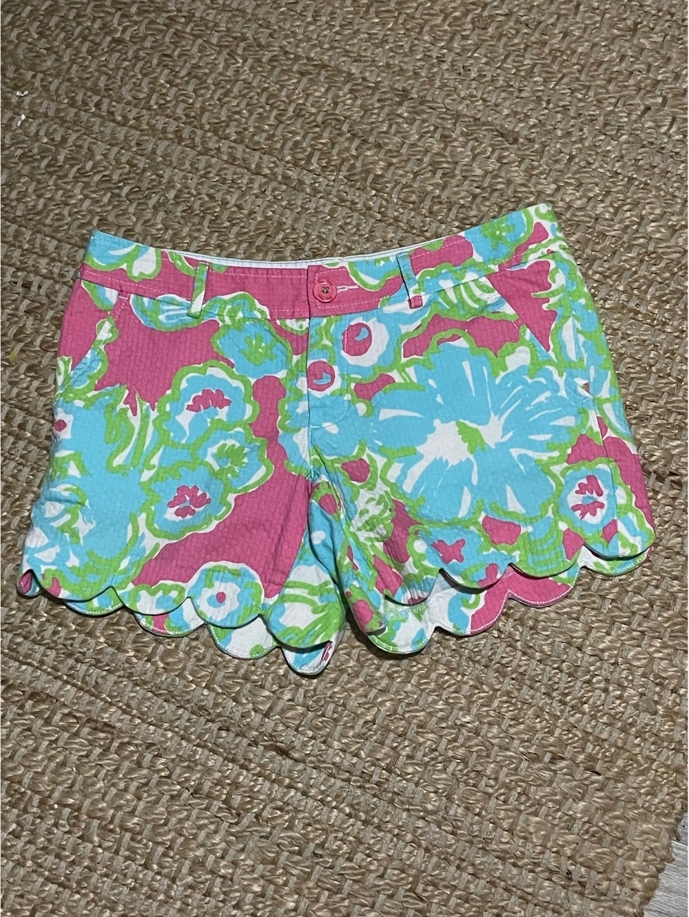 Lilly Pulitzer “The Buttercup Short” Size 4